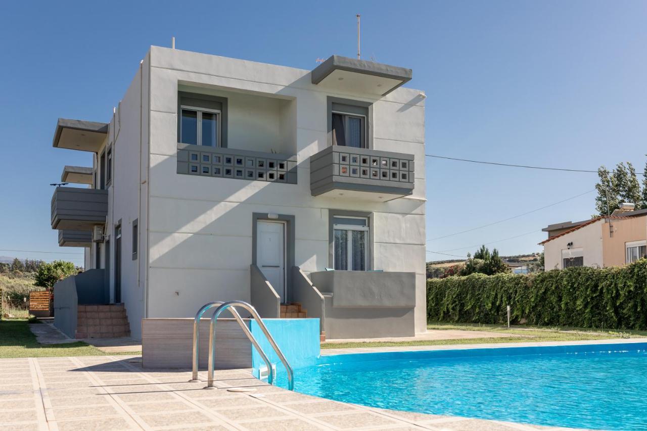7 Rooms Gerani  Exterior foto