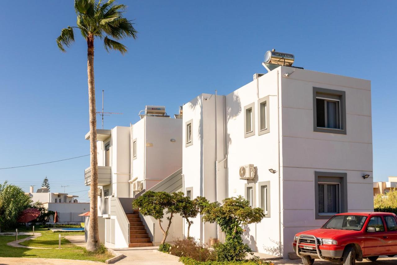 7 Rooms Gerani  Exterior foto