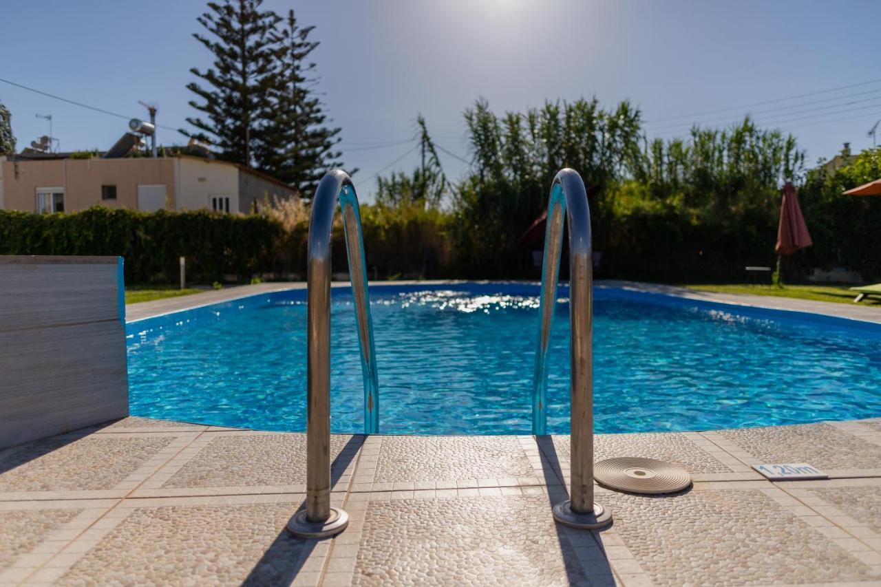7 Rooms Gerani  Exterior foto