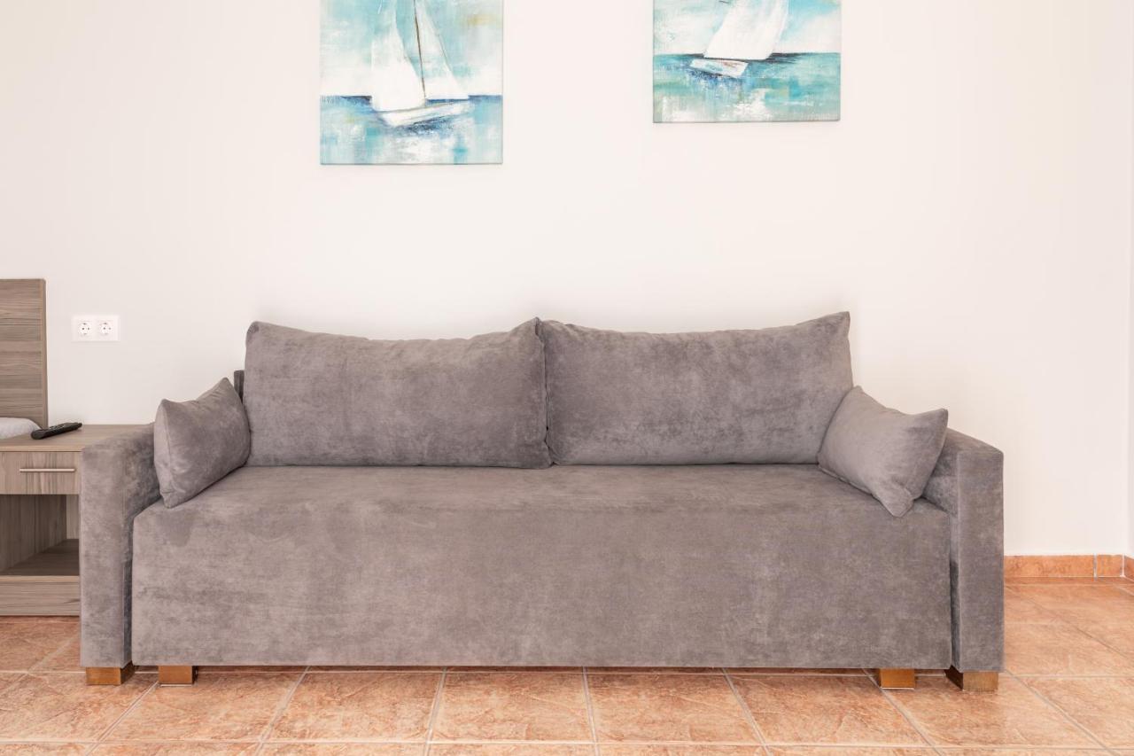 7 Rooms Gerani  Exterior foto