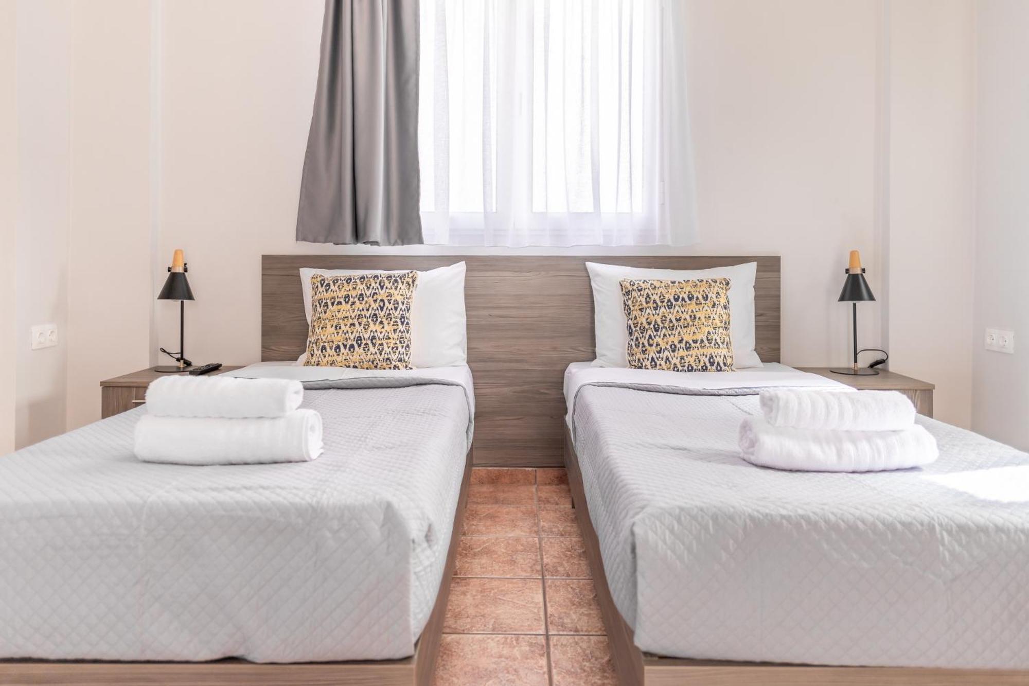 7 Rooms Gerani  Exterior foto